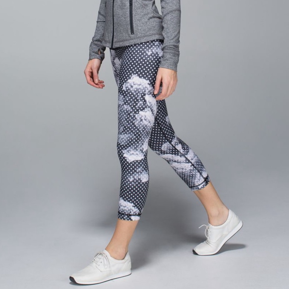 Lululemon Wunder Under Crop Leggings